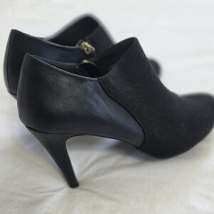 dexflex comfort Black Women's Heeled Ankle Booties